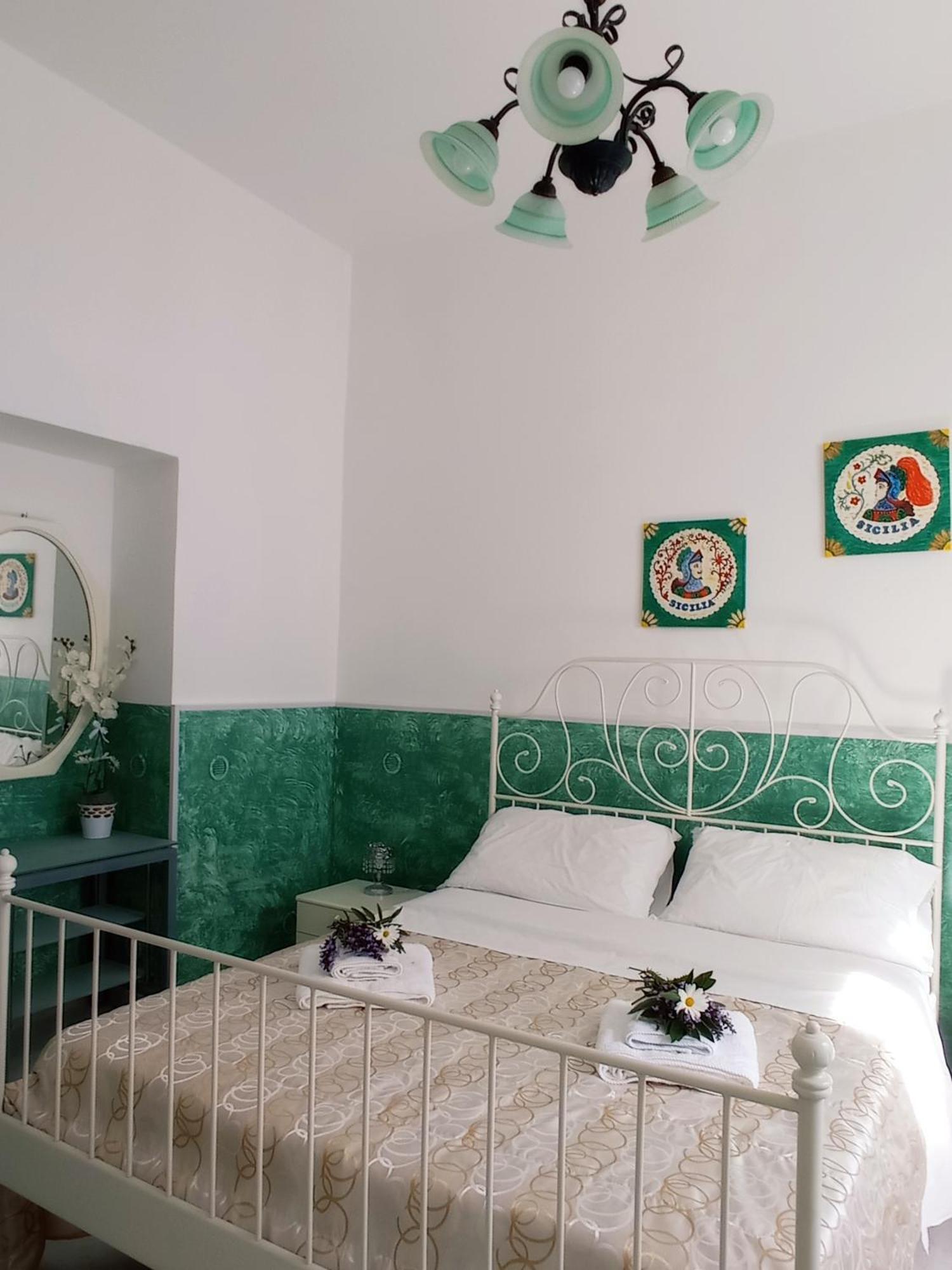 Mary Home - Casa Vacanza Taormina Quarto foto